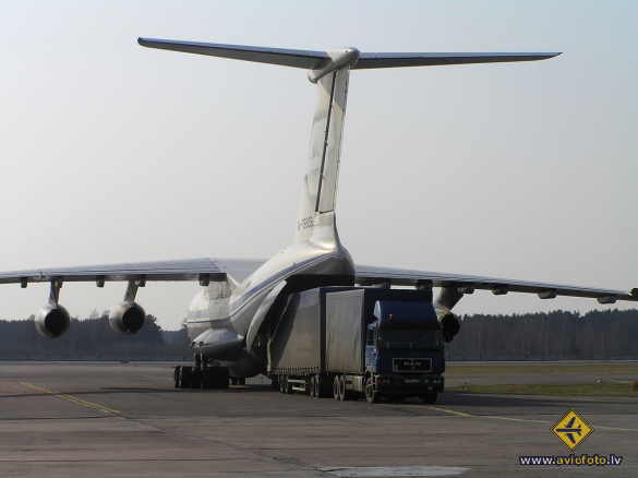 Ilyushin Il-76T